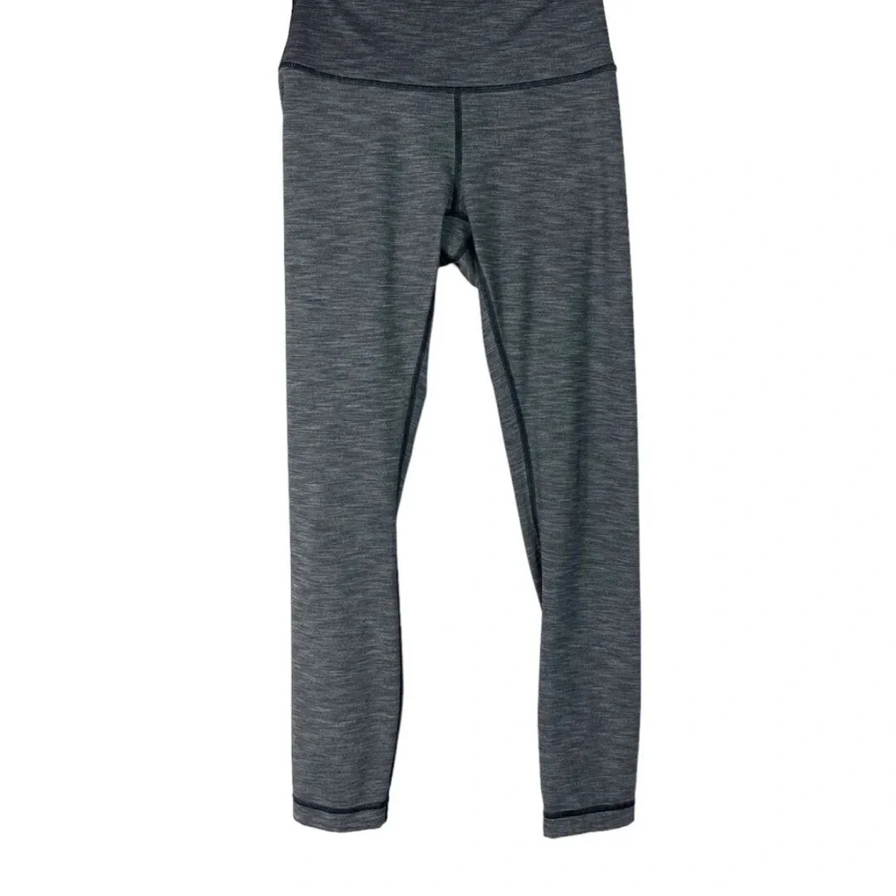 Lululemon Athletica Women's Wunder Under Crop Leggings in Heathered Gray Size 4